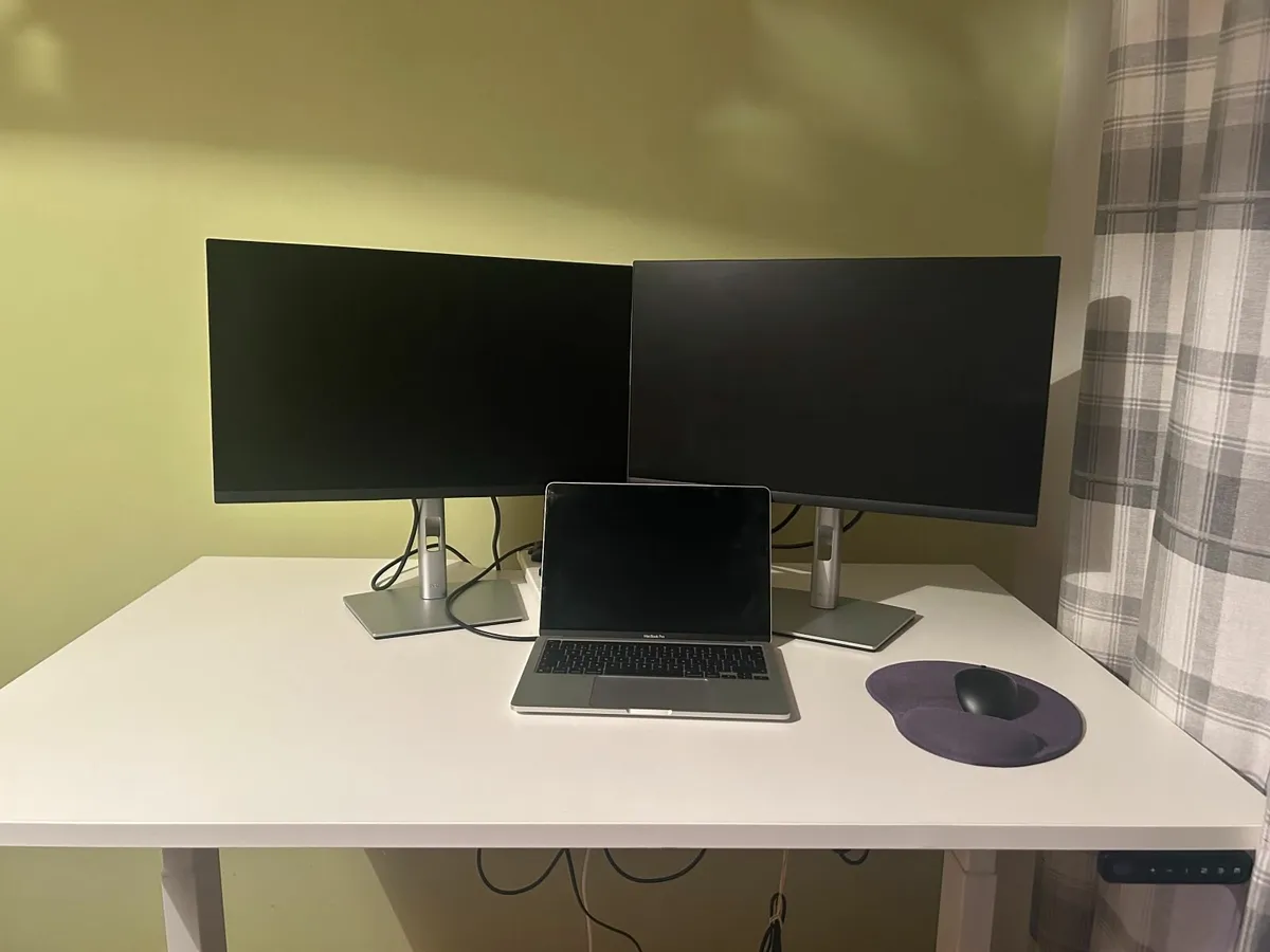 Electric standing desk, chair and drawers - Image 1