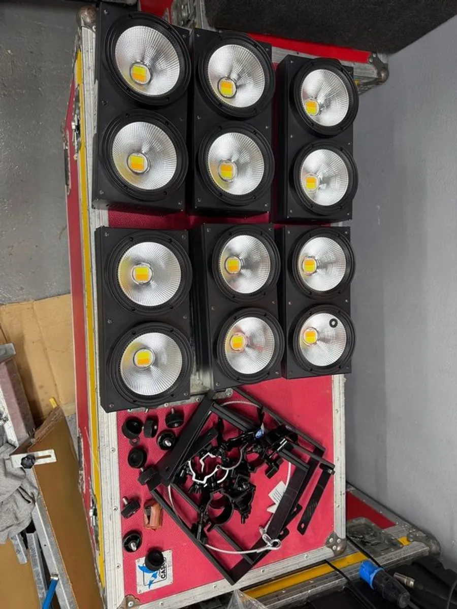 6 x LED Blinders - Image 1