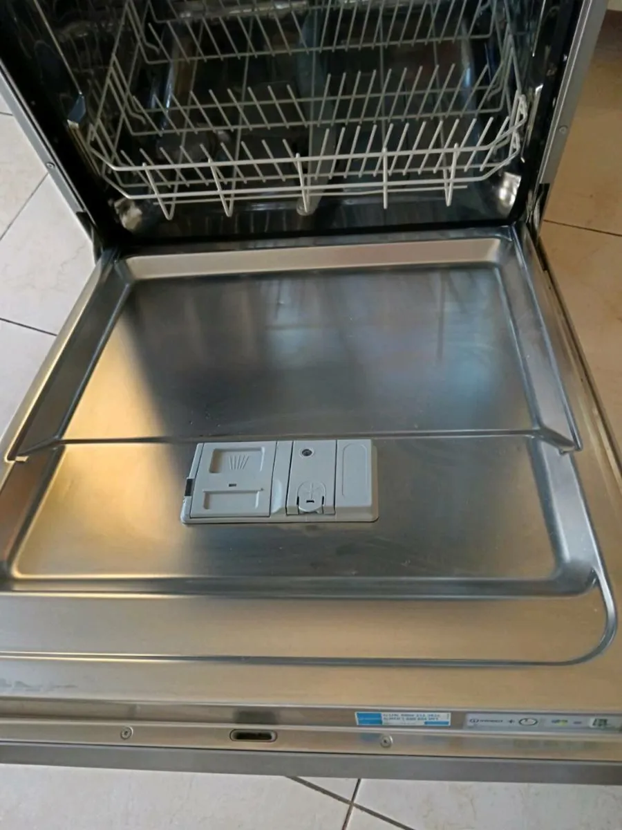 Dishwasher - Image 4