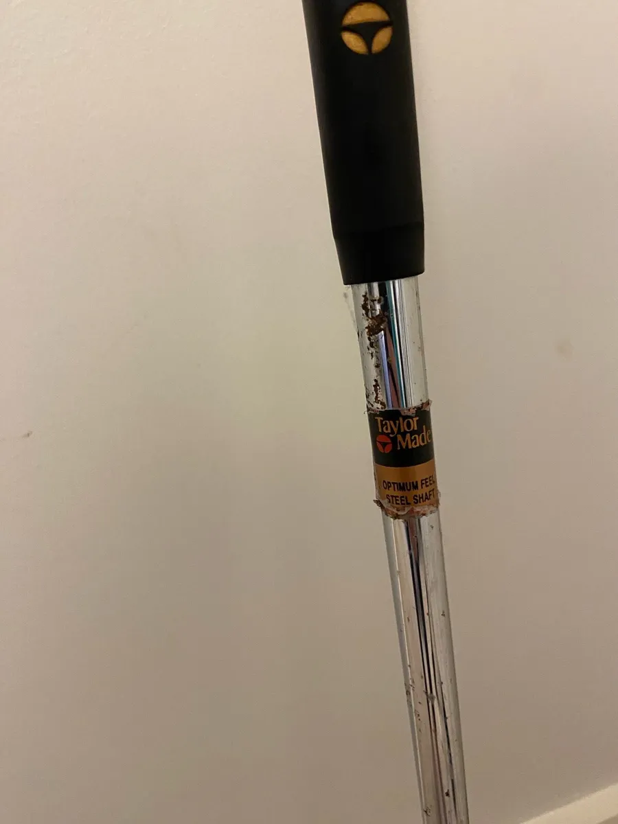 Left handed Taylor made putter - Image 3