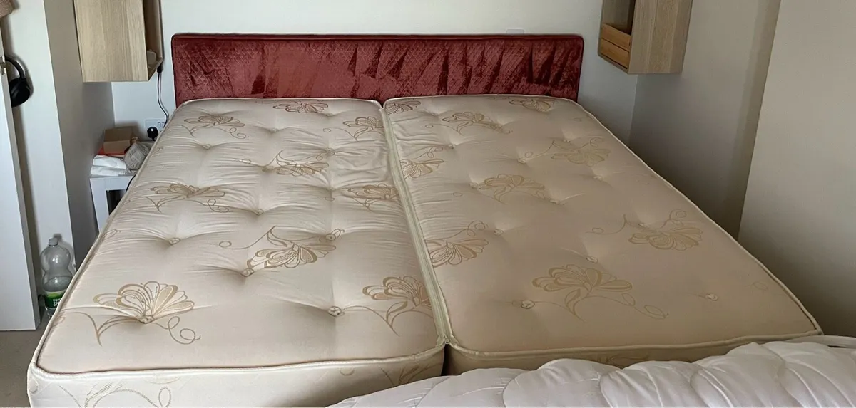 Super king bed or two singles - Image 1