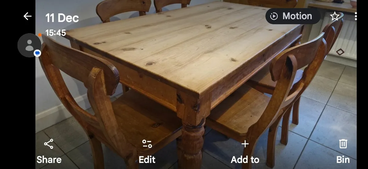 Kitchen table and chairs - Image 3