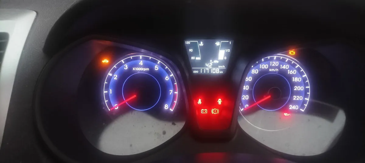 Hyundai ix20 2015 - Image 4