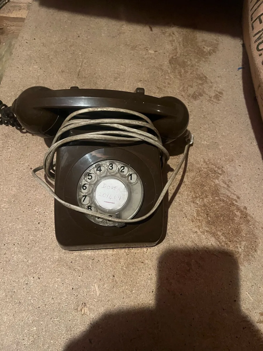 Old phone - Image 1
