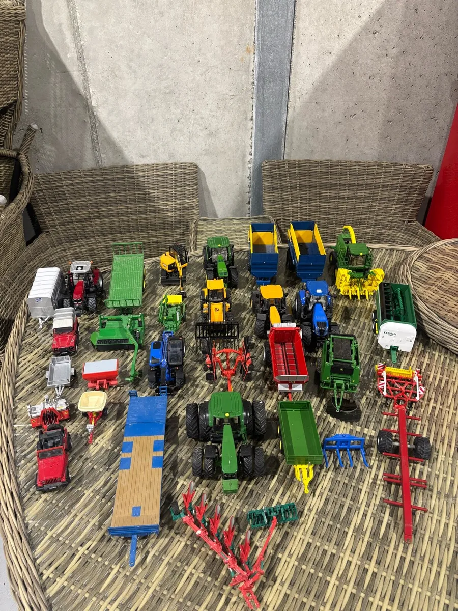 Farm toys - Image 1
