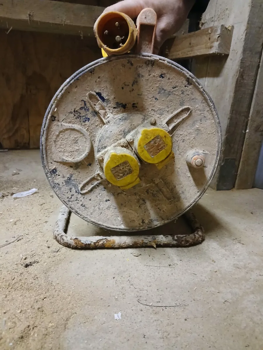 110v extension cable - Image 1