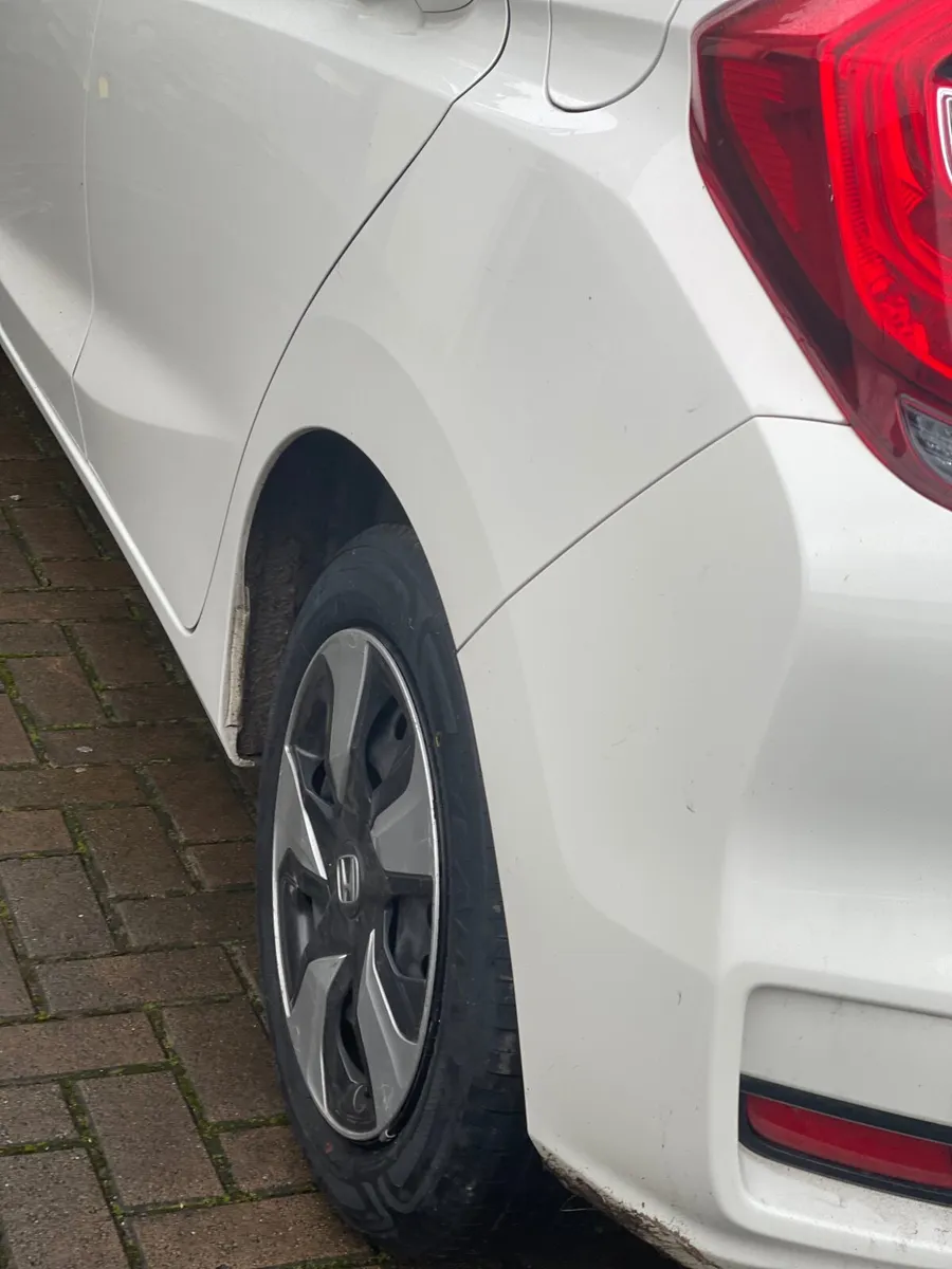 Honda Fit 2018 - Image 3