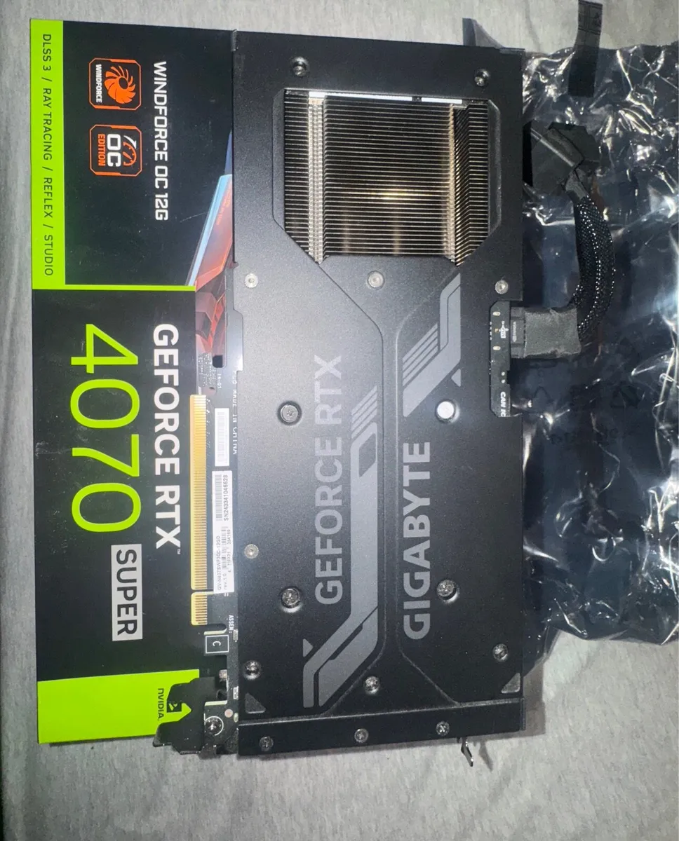 Graphics Card Gigabyte GeForce RTX 4070 Super - Image 2