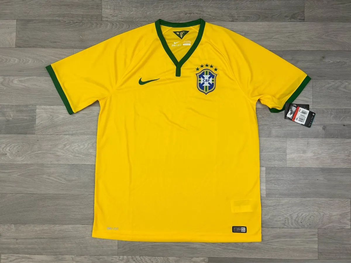 NEW Deadstock 2014 Nike Brazil Home Jersey Large - Image 1