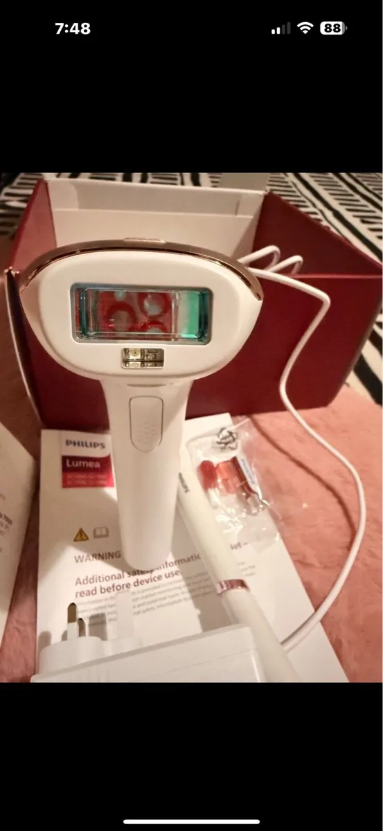 Phillips Lumea IPL Hair Removal Laser - Image 1