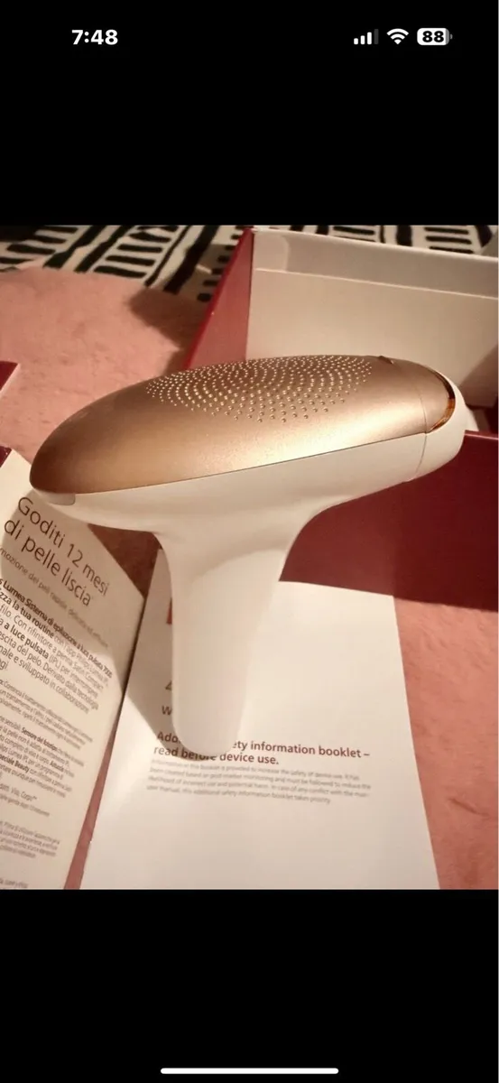 Phillips Lumea IPL Hair Removal Laser - Image 3