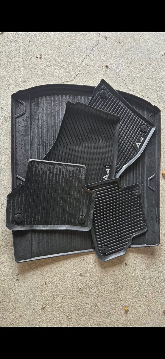 Audi A4 B9 Rubber Mats - Image 1