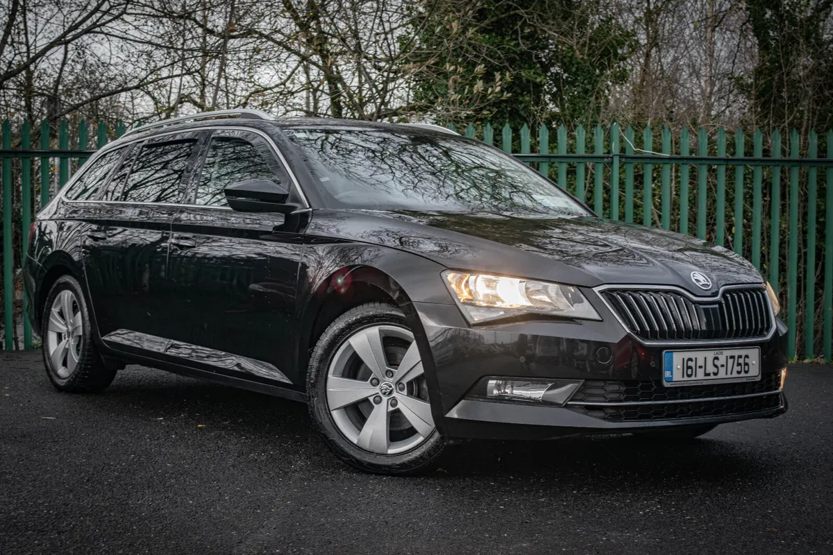 2016 Skoda Superb 2.0 TDI  Business *High Spec* ! - Image 3