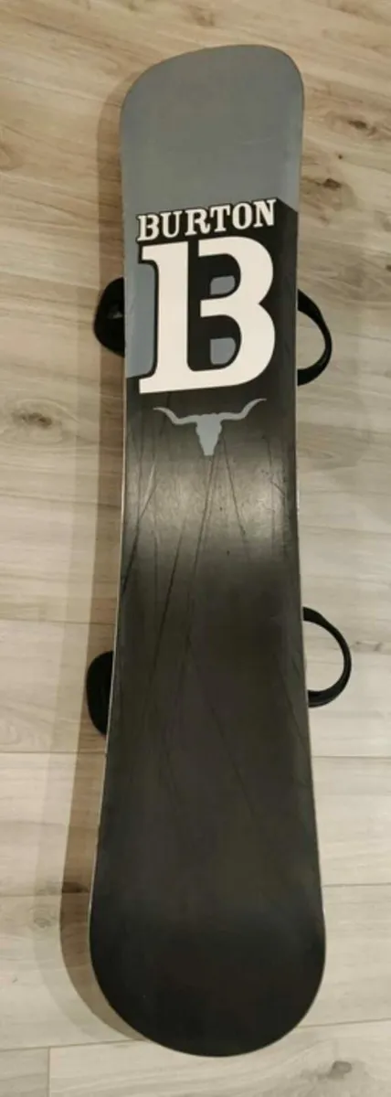 Burton Bullet Snowboard with attachments & bag - Image 1