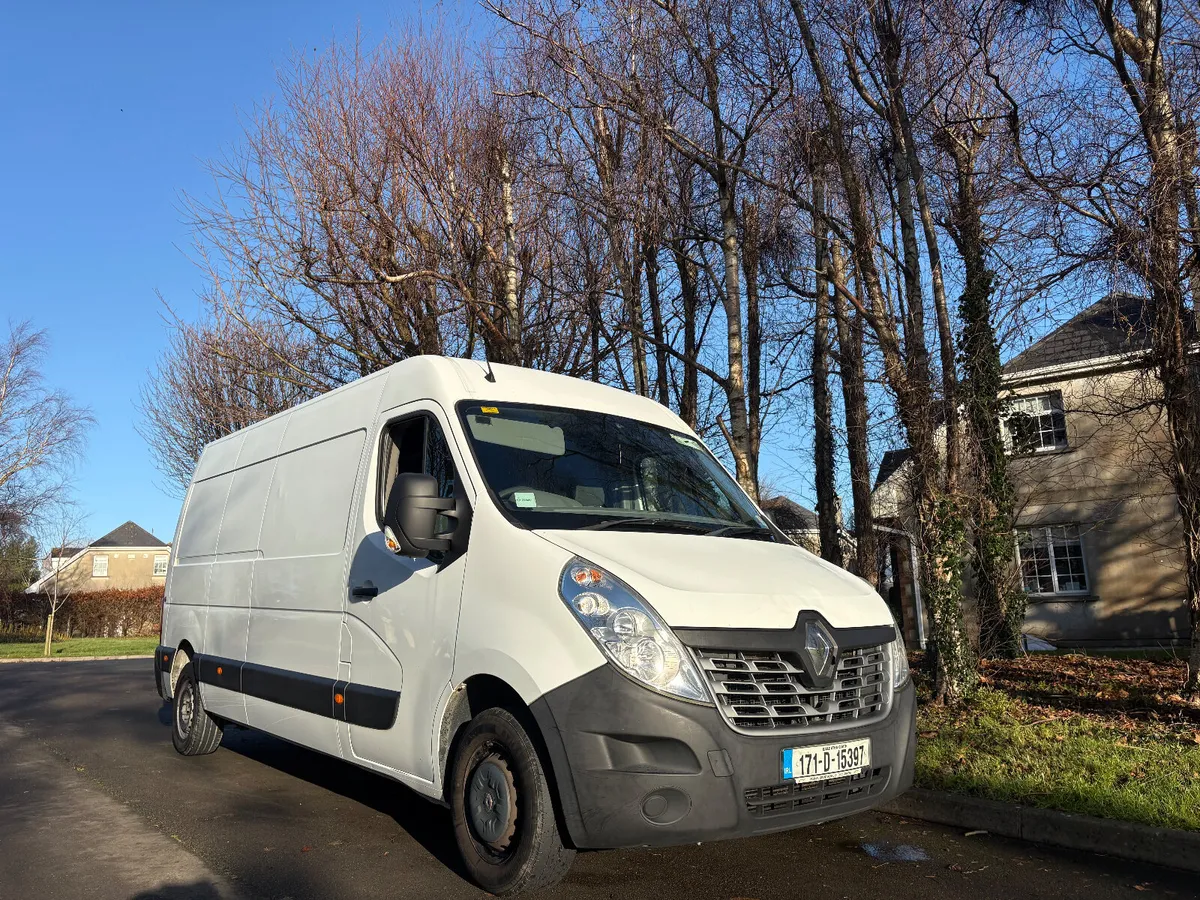 2017 Renault Master 2.3 diesel doe 04-2026 - Image 1