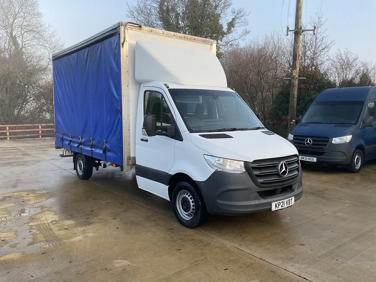 2021 Sprinter box Van half Curtainsider - Image 1