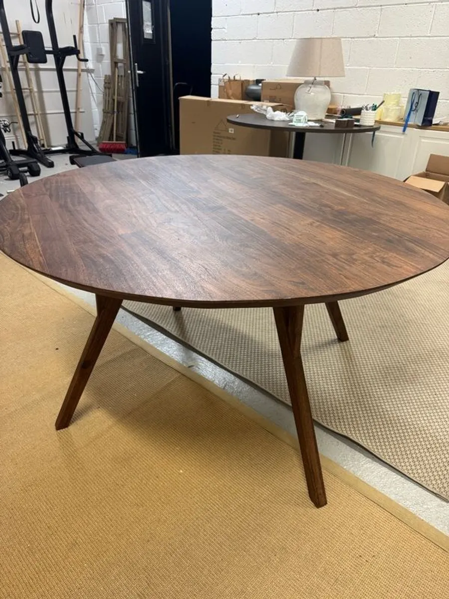 Round Dining Table - Image 1
