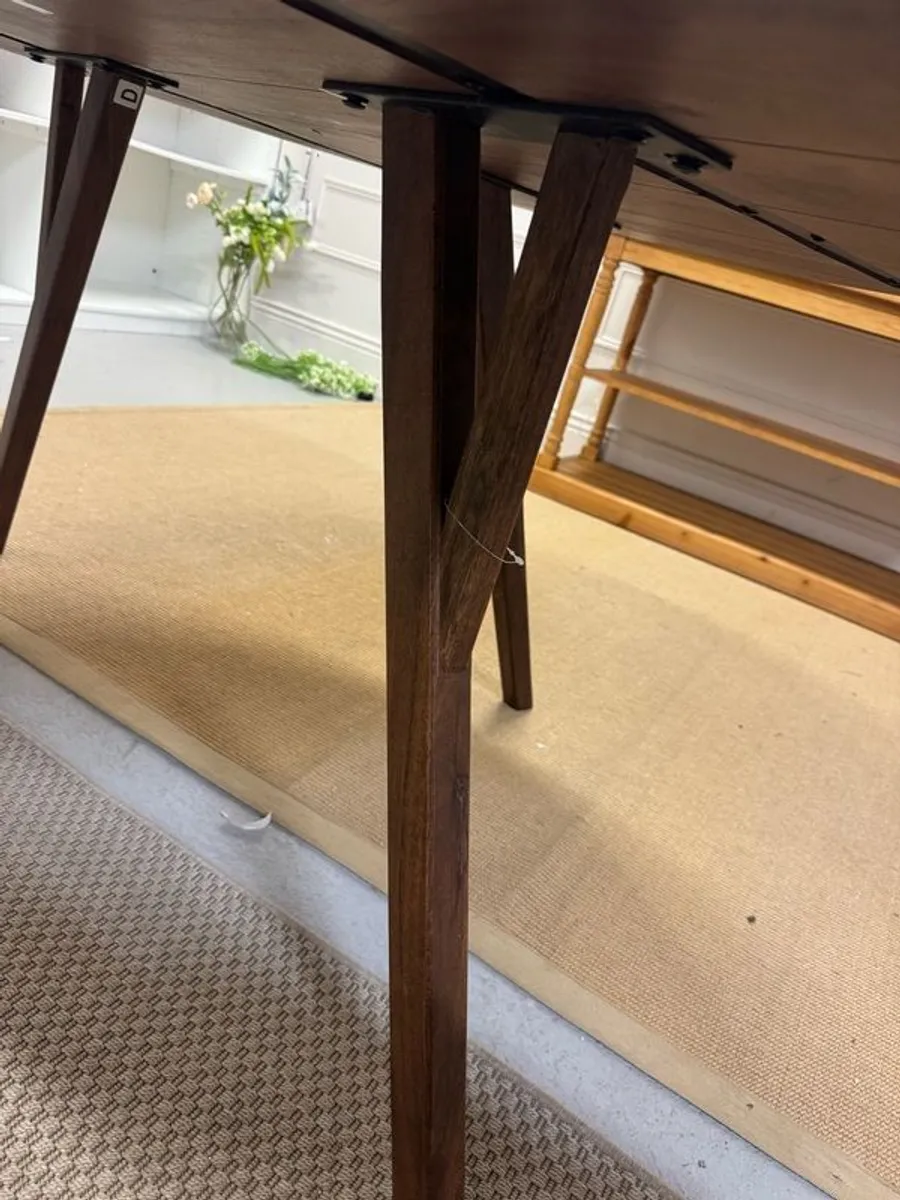 Round Dining Table - Image 4