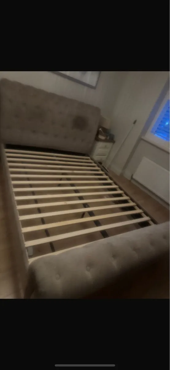 King size slay bed - Image 1