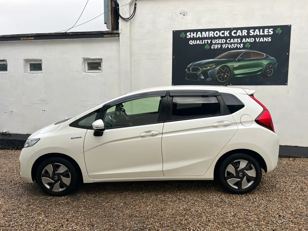 2014 Honda Fit 1.5 Hybird Automatic - Image 2
