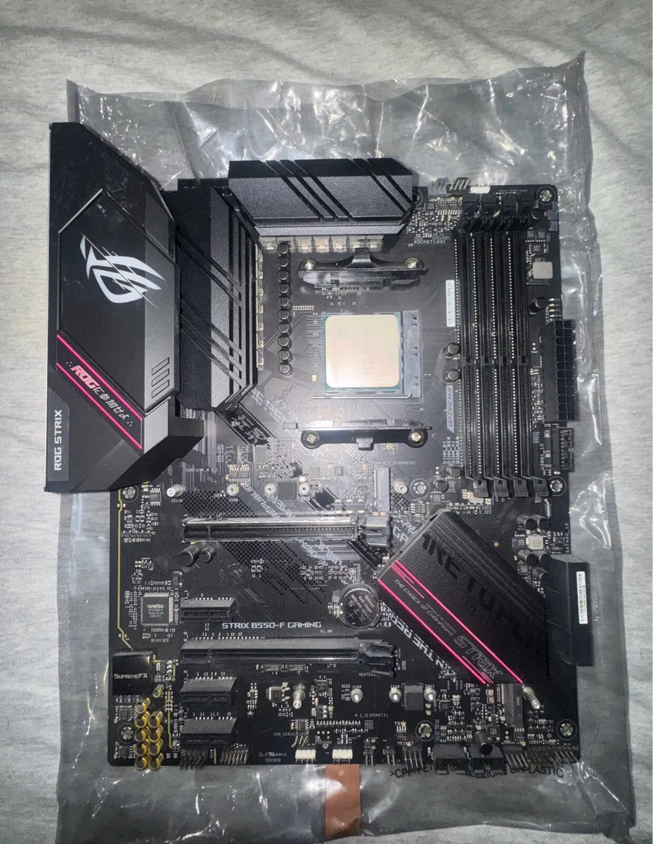 Asus ROG Strix B-550F and Ryzen 7 3800x - Image 1