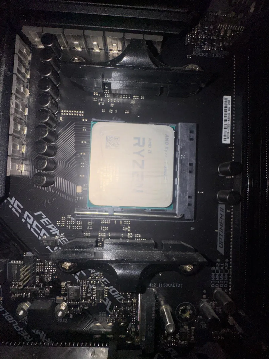 Asus ROG Strix B-550F and Ryzen 7 3800x - Image 2