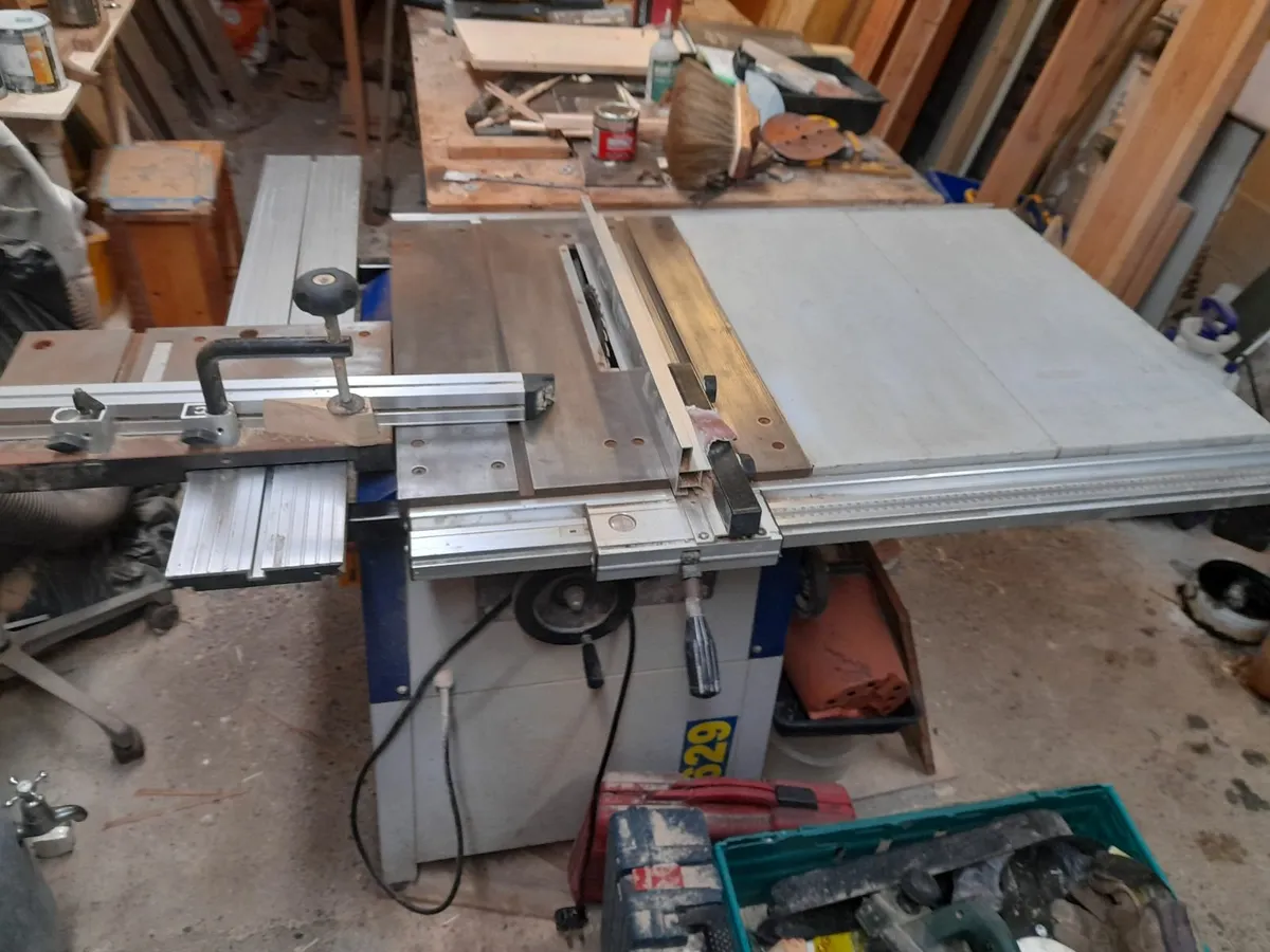 Sawbench and thicknesser - Image 2