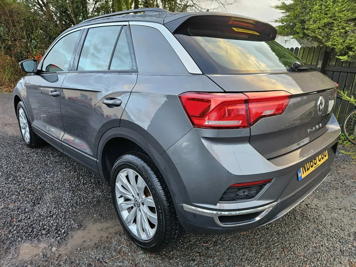 2018 VW T-Roc - Image 4