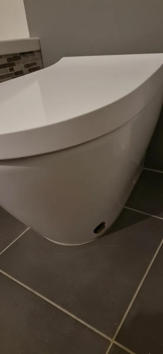 20 NEW SMART TOILETS — WHITE / BLACK / GREY - Image 4