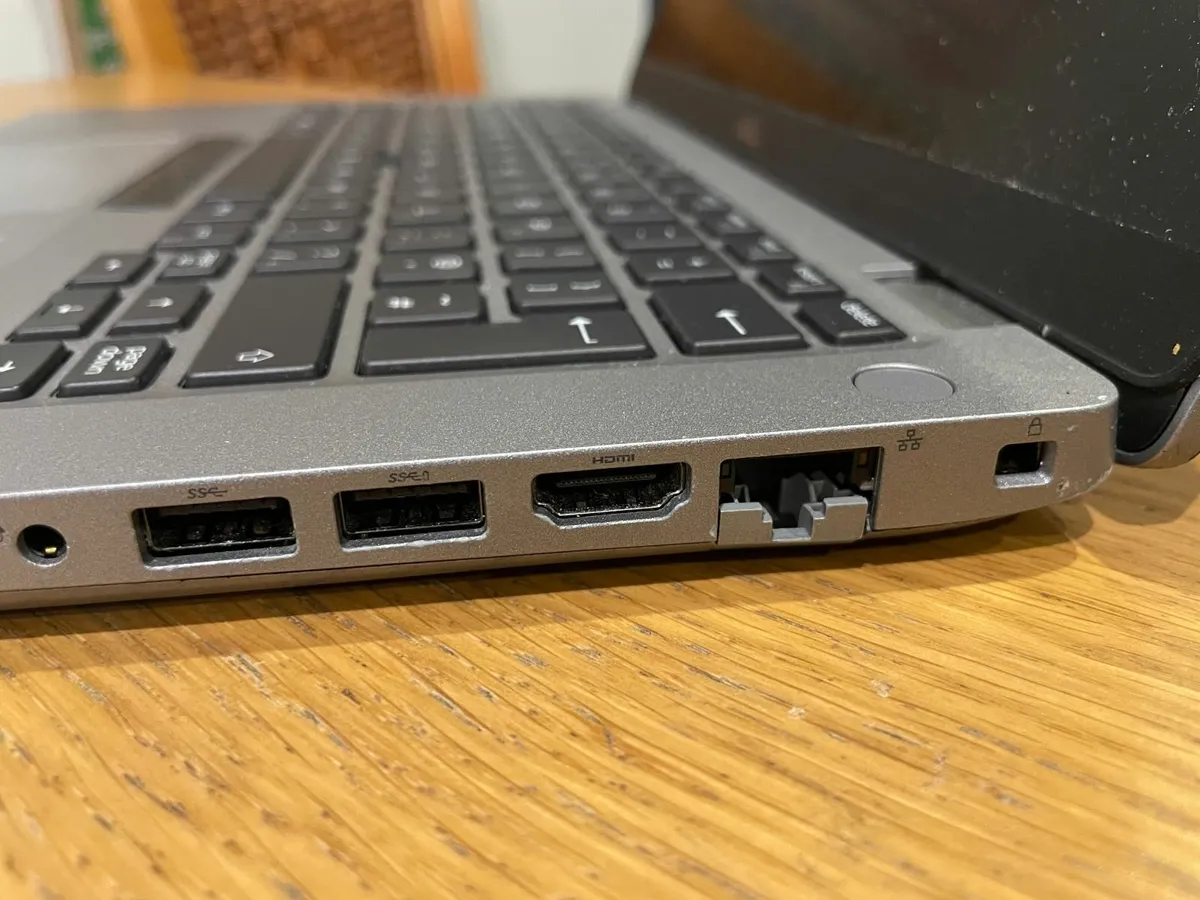 Dell Latitude 5411 - Image 2