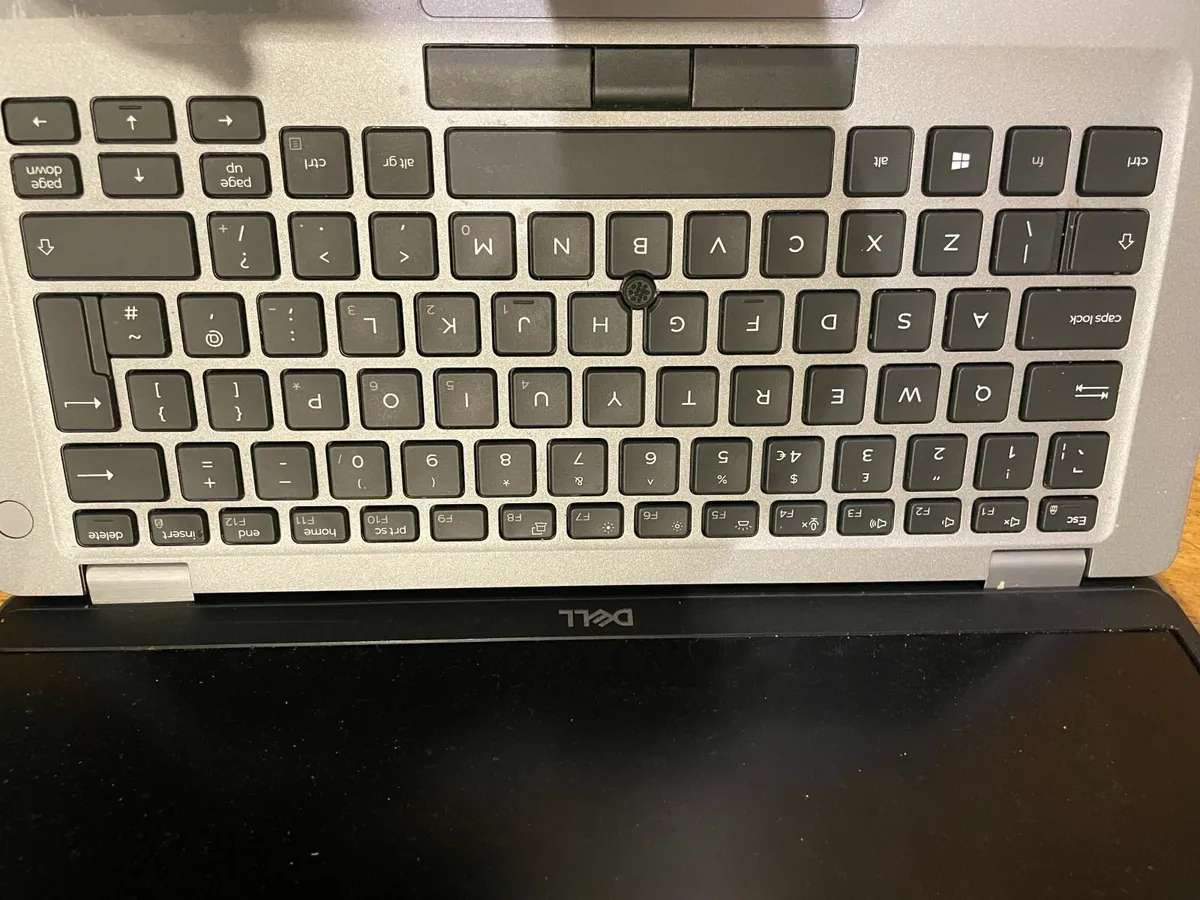 Dell Latitude 5411 - Image 3