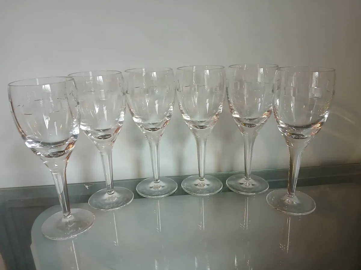 John Rocha Waterford 6 white wine glasses Geo patt - Image 2