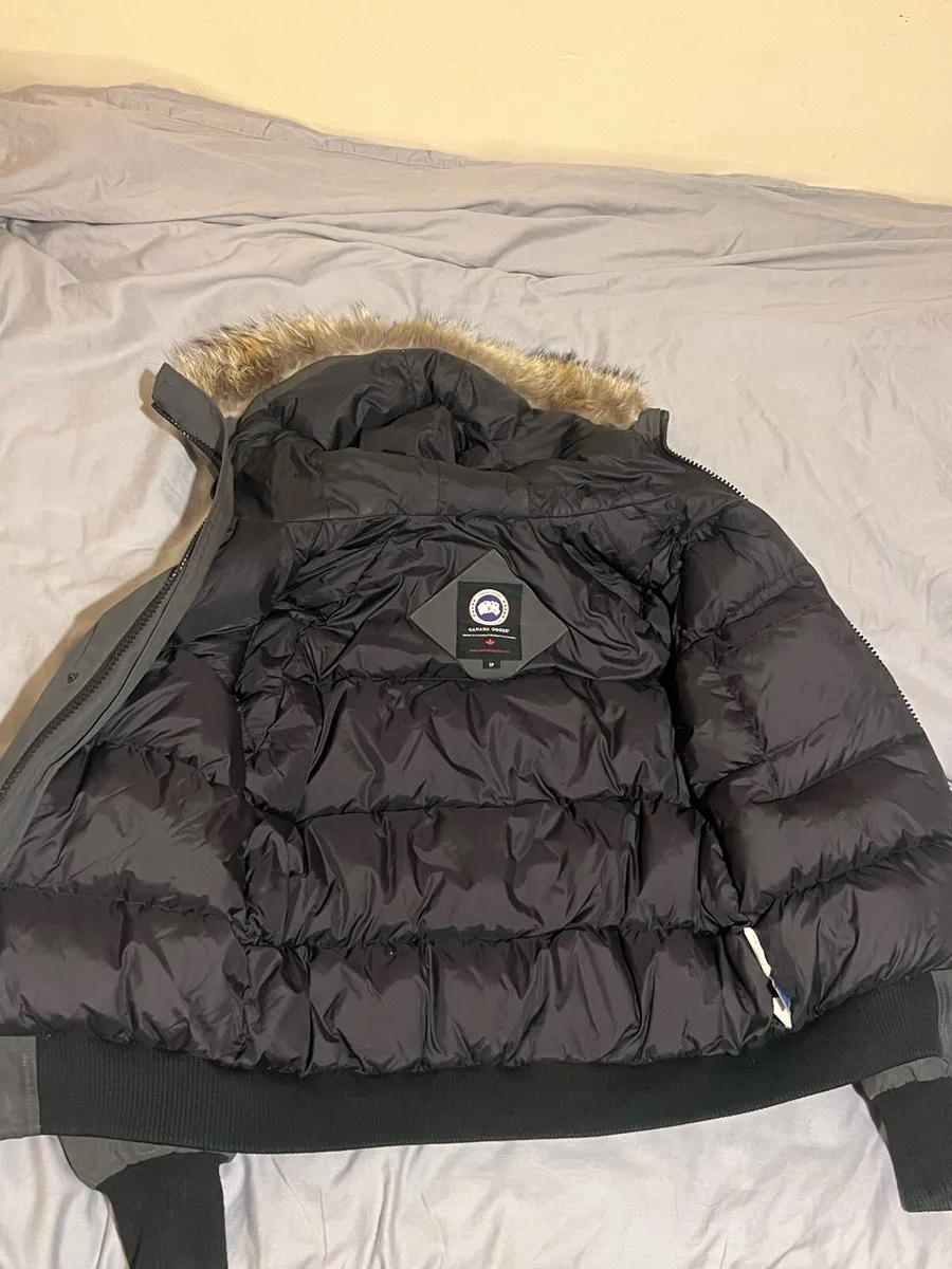 Canada Goose Jacket - Image 3