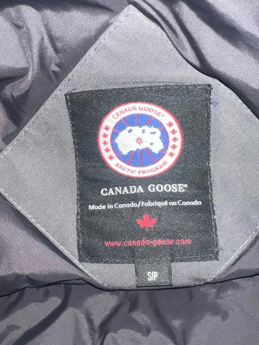 Canada Goose Jacket - Image 4
