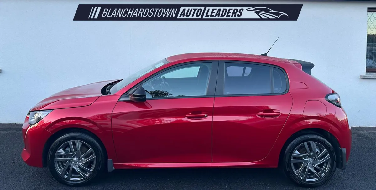 PEUGEOT 208 1.2 ACTIVE 100 BHP AUTO - Image 2