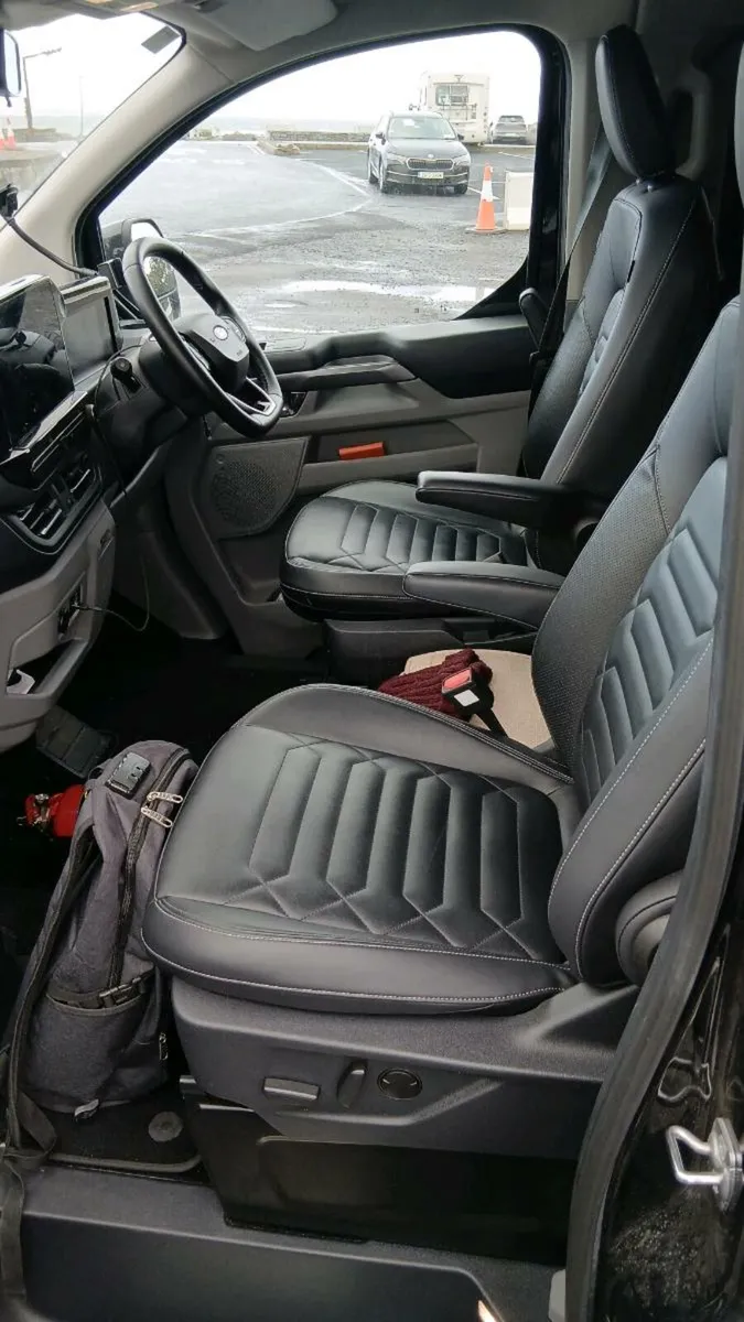 Ford Tourneo Custom - Image 2