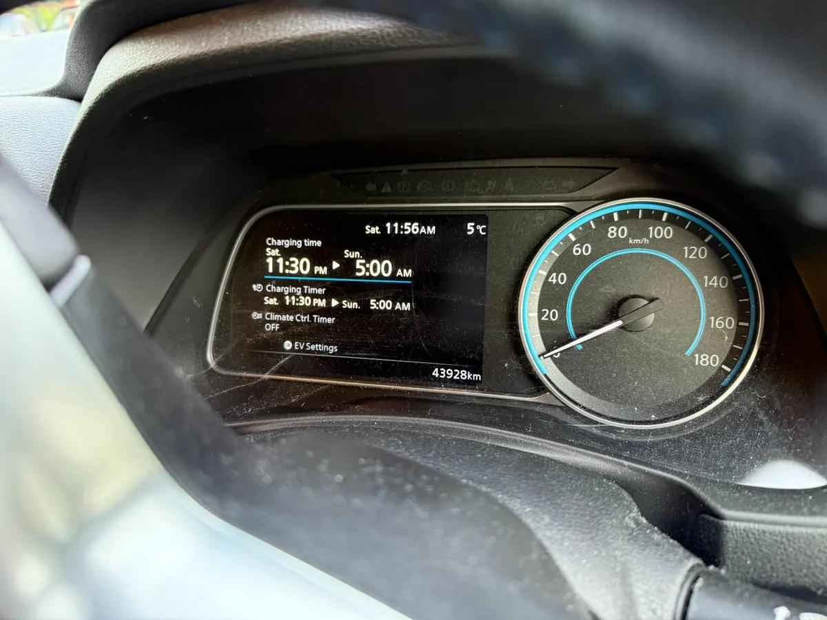 Nissan Leaf 2020 - Image 2