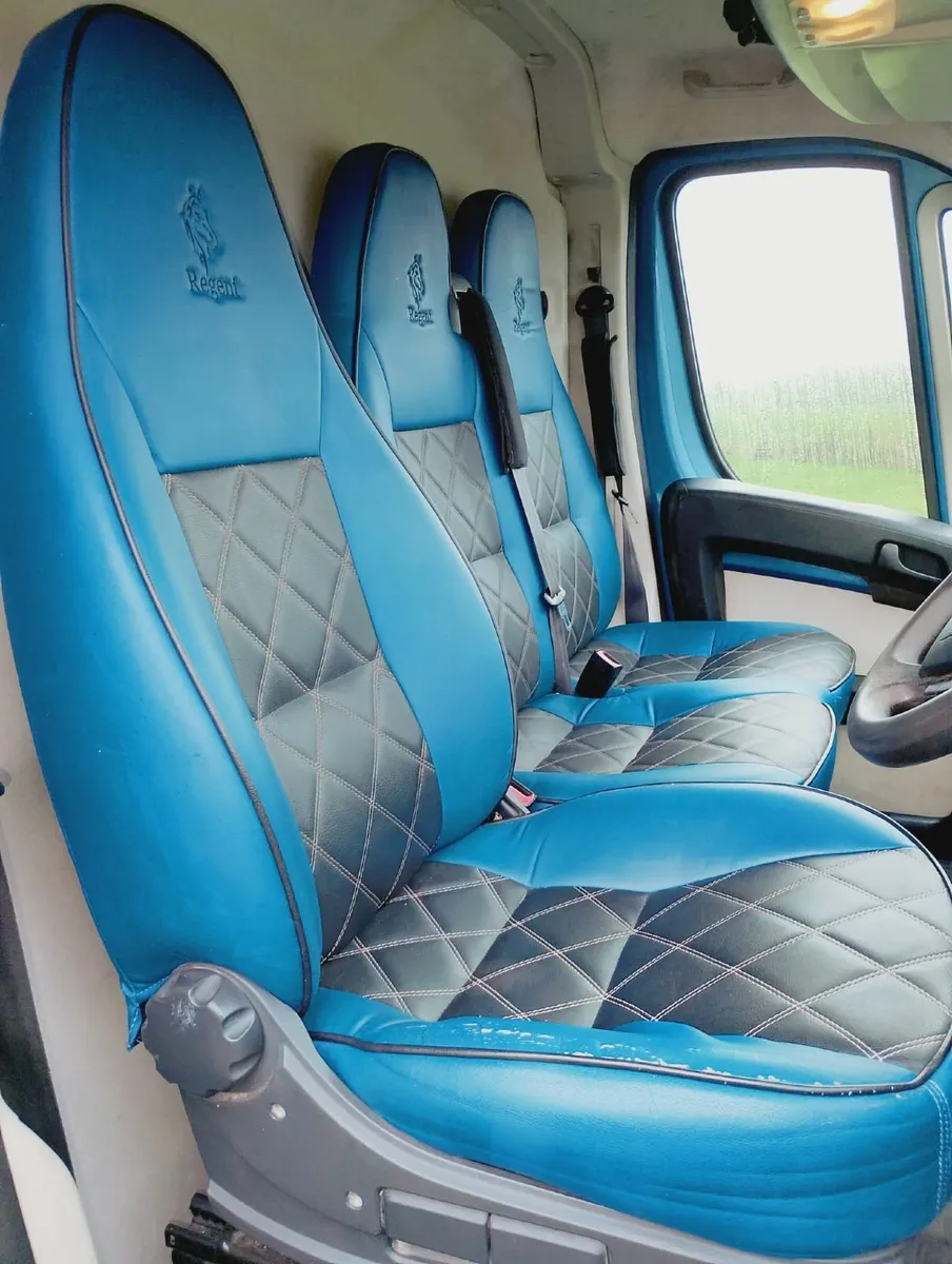 3.5 Ton Horse Lorry - Image 3