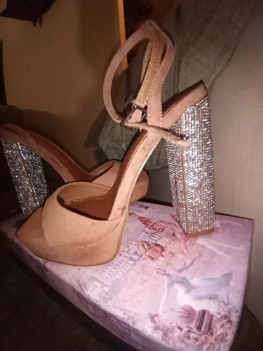 High heels & Boots uk3 - Image 1