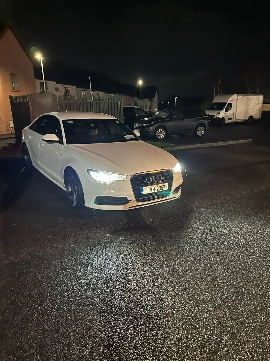 Audi A6 2011 - Image 1