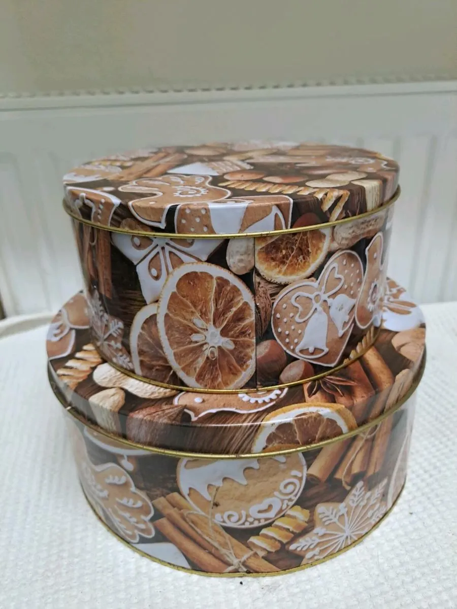 Vintage cake tins - Image 2
