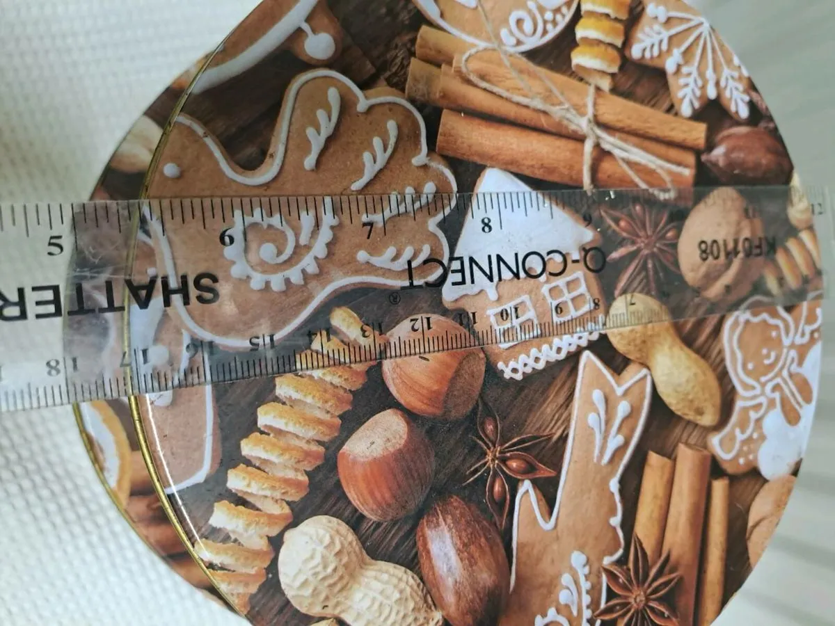 Vintage cake tins - Image 3