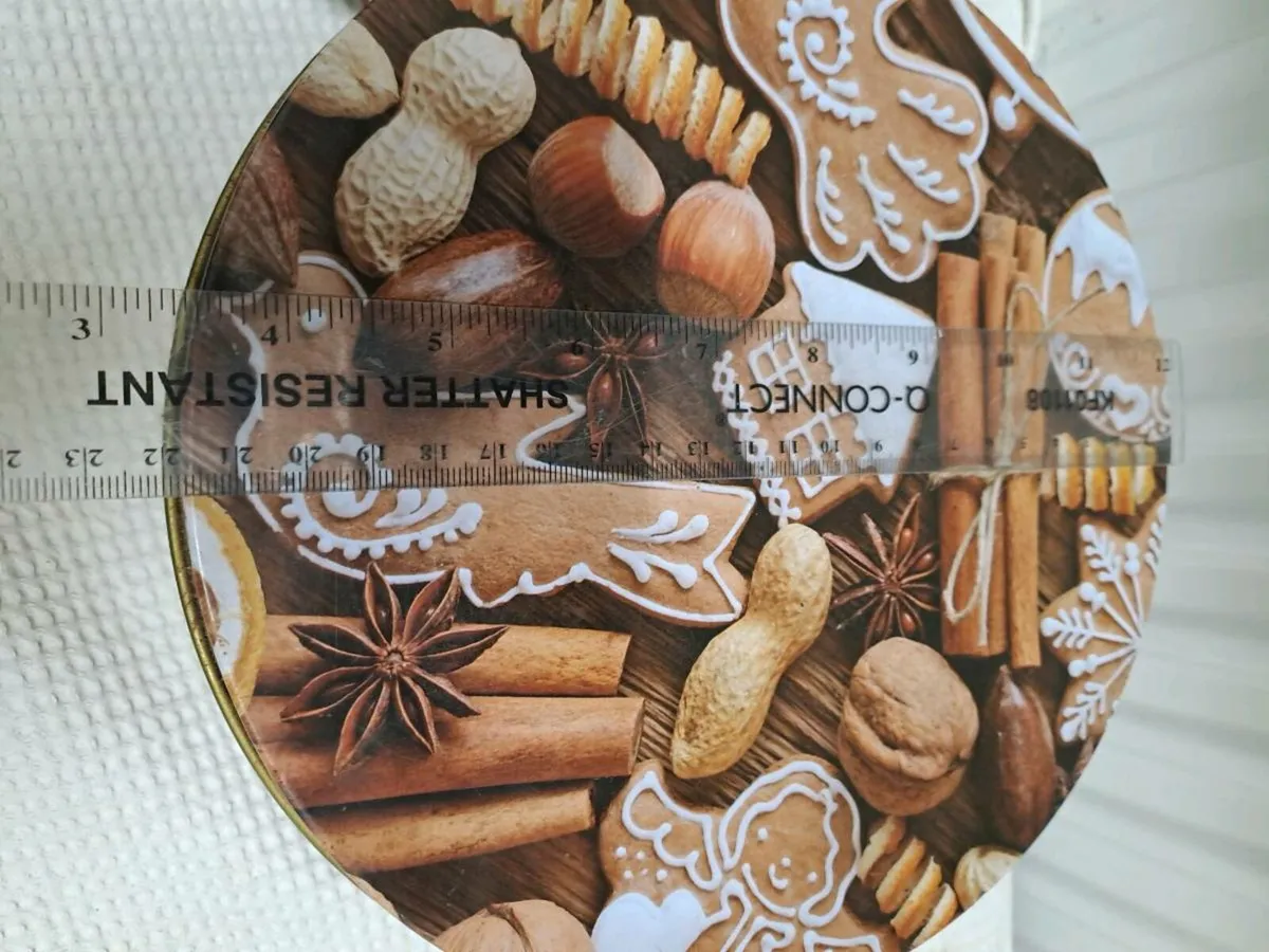 Vintage cake tins - Image 4