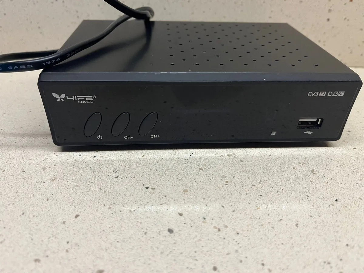 Satellite boxes - Image 1