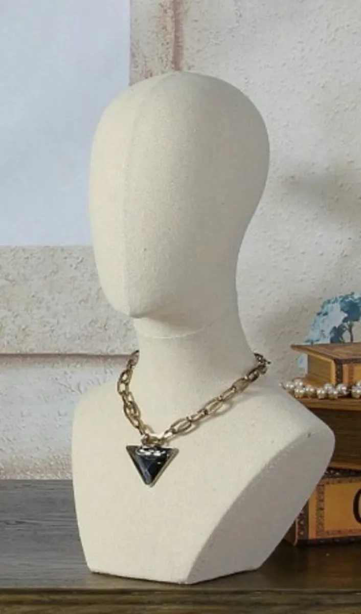 Linen Cloth Display Head Bust - Image 2