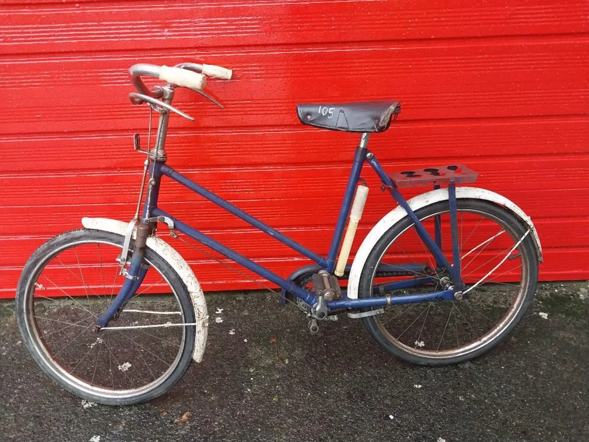 Vintage Childs Bicycle 1950s - Image 2