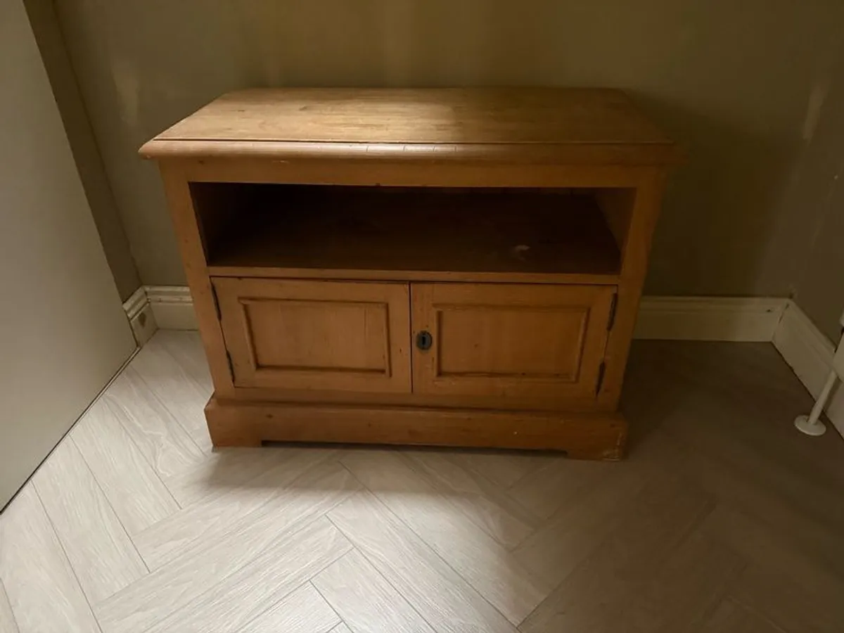 Solid pine TV unit - Image 3