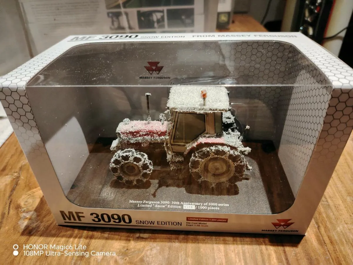 High-End Massey Ferguson & Ferguson Model Collect - Image 3