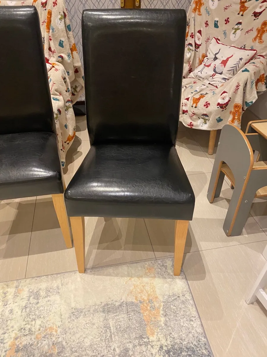 Dining chairs - Image 1