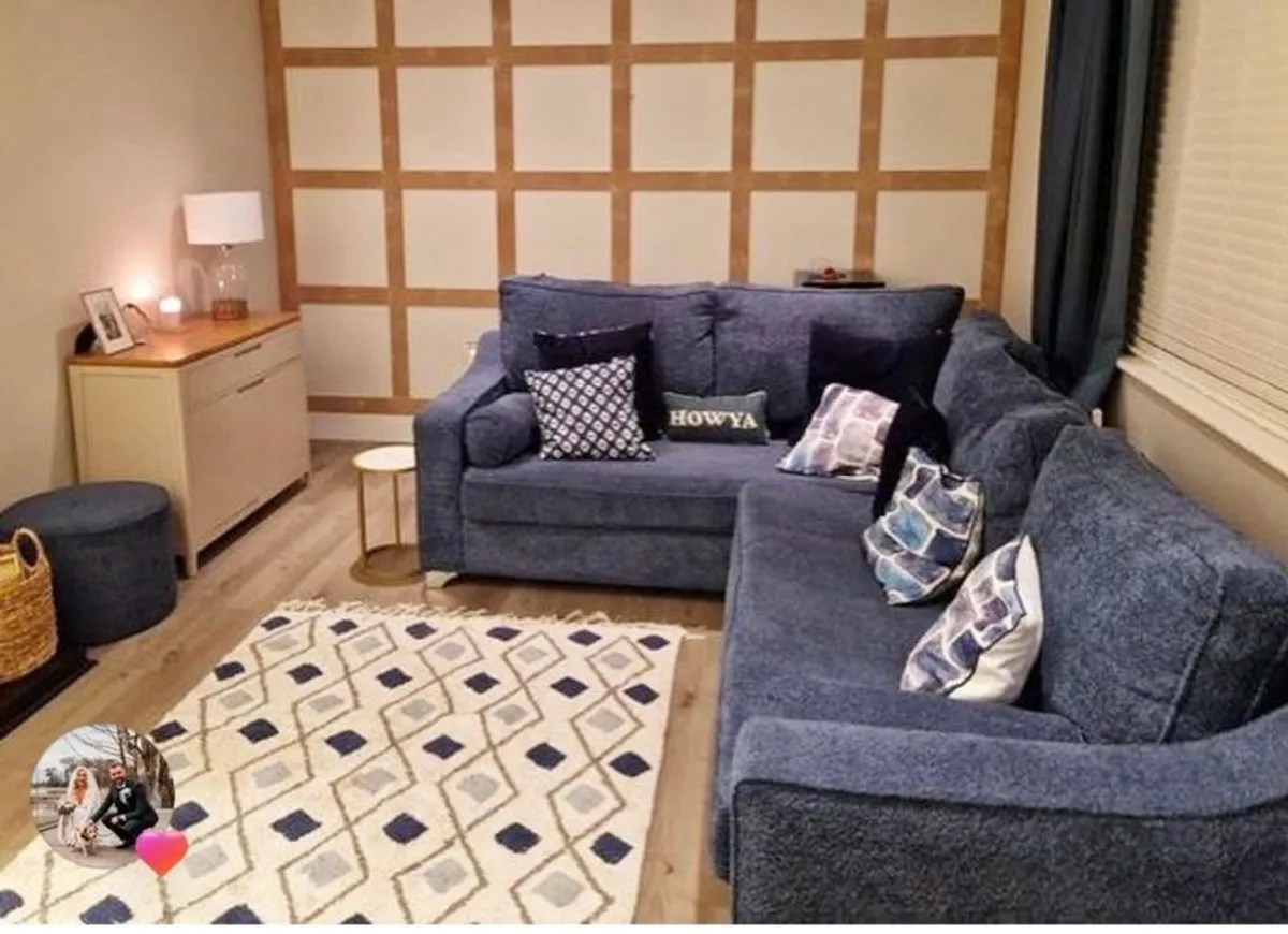 Navy corner sofa - Image 1